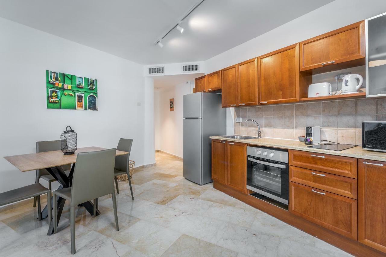 Dizengoff Square Superb 1 Bedroom With Balcony Tel Aviv Exterior photo